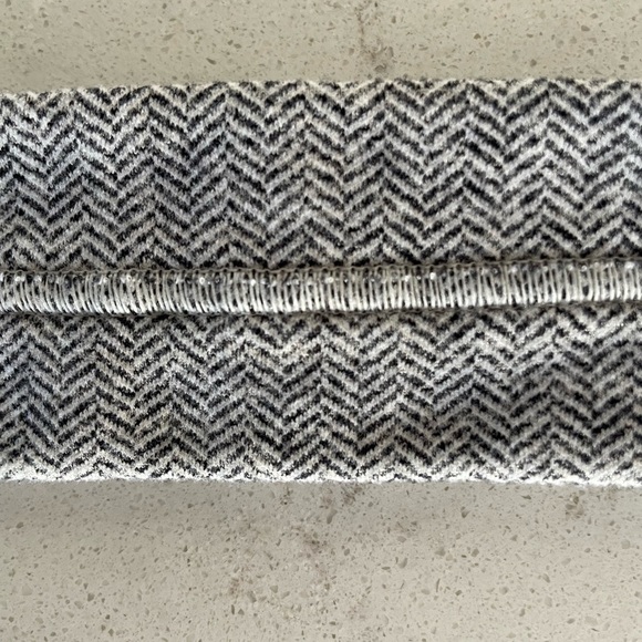 Lululemon Herringbone Gray Headband One Size - Picture 2 of 5